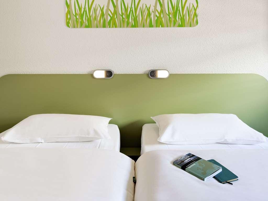 Ibis Budget Concarneau Zimmer foto