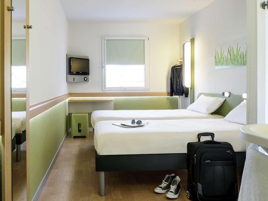 Ibis Budget Concarneau Zimmer foto