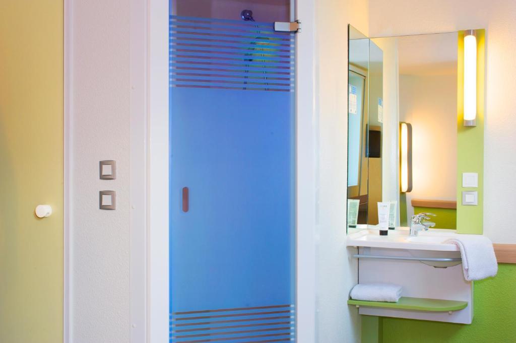 Ibis Budget Concarneau Zimmer foto