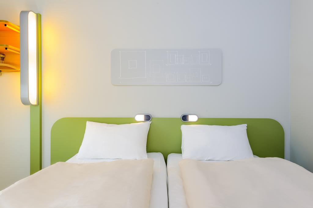 Ibis Budget Concarneau Exterior foto